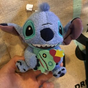 Meet your Posher, Moon